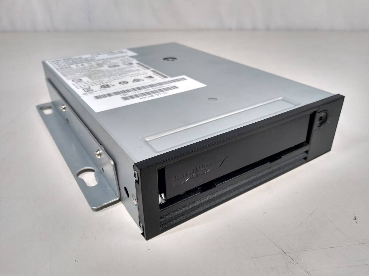 ☆現状品 IBM LTO Ultrium 7-H テープドライブの画像1