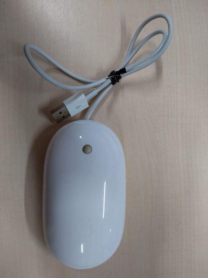 ●【中古】【動作確認済み】Apple USB Mighty Mouse model no A1152 EMC NO 2058 USED【 1個セット】（T9-MR41）_画像1