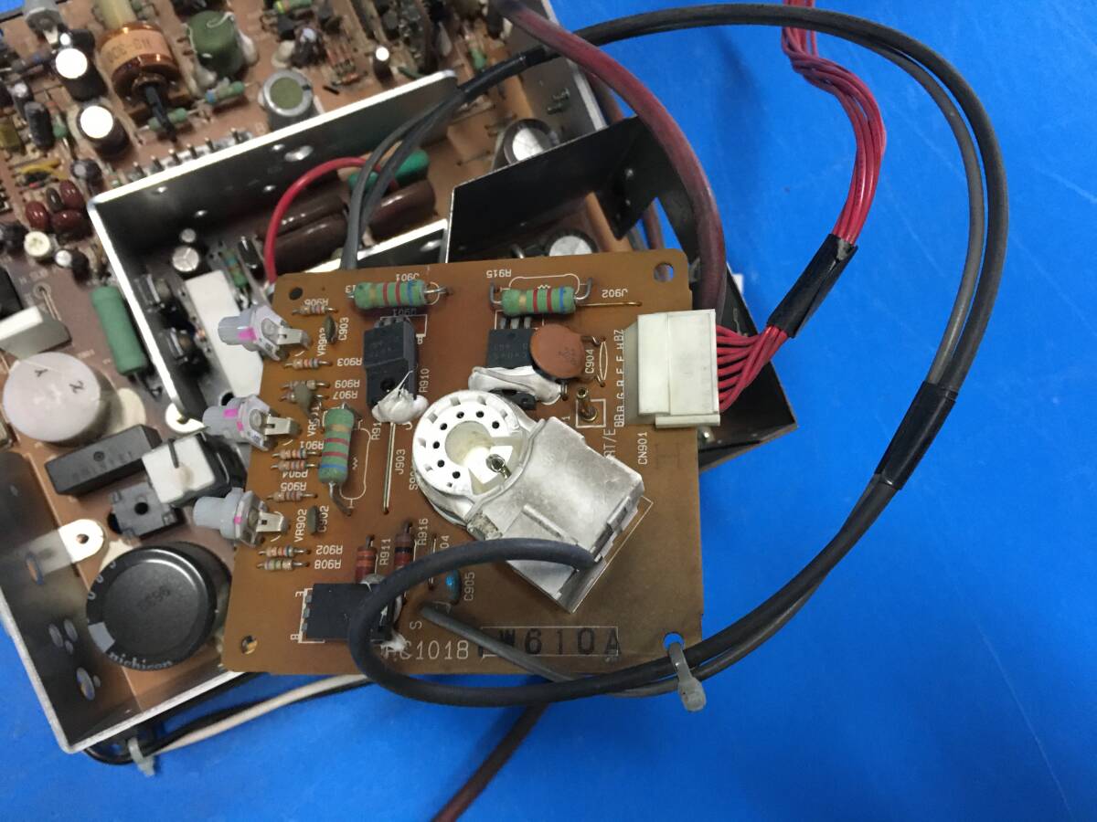 中古 SANWA モニター基板 PCB PM1723C　PM1723E-1　2枚セット（0308）_画像8