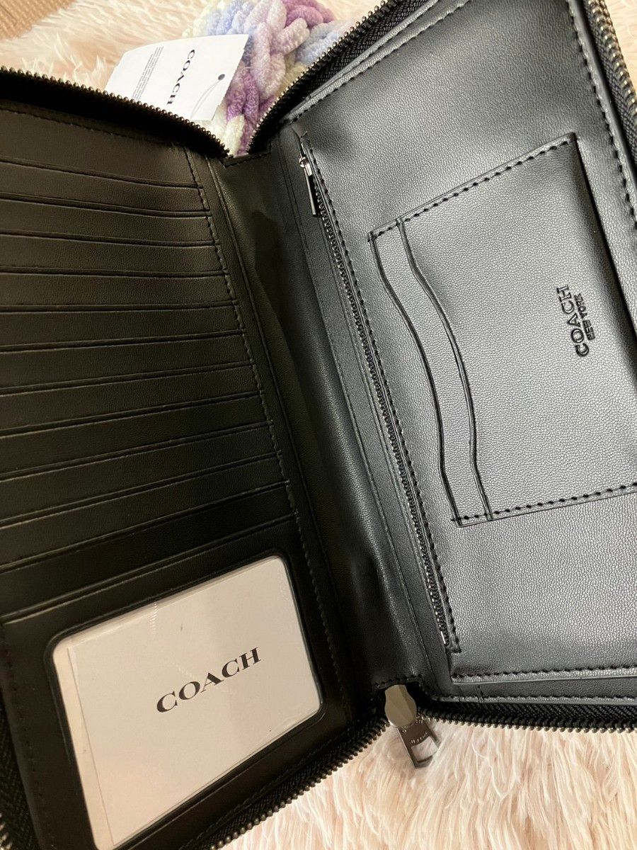 新品未使用　COACH　ダブルジップ トラベル オーガナイザー　黒　エンボス　シグネチャー