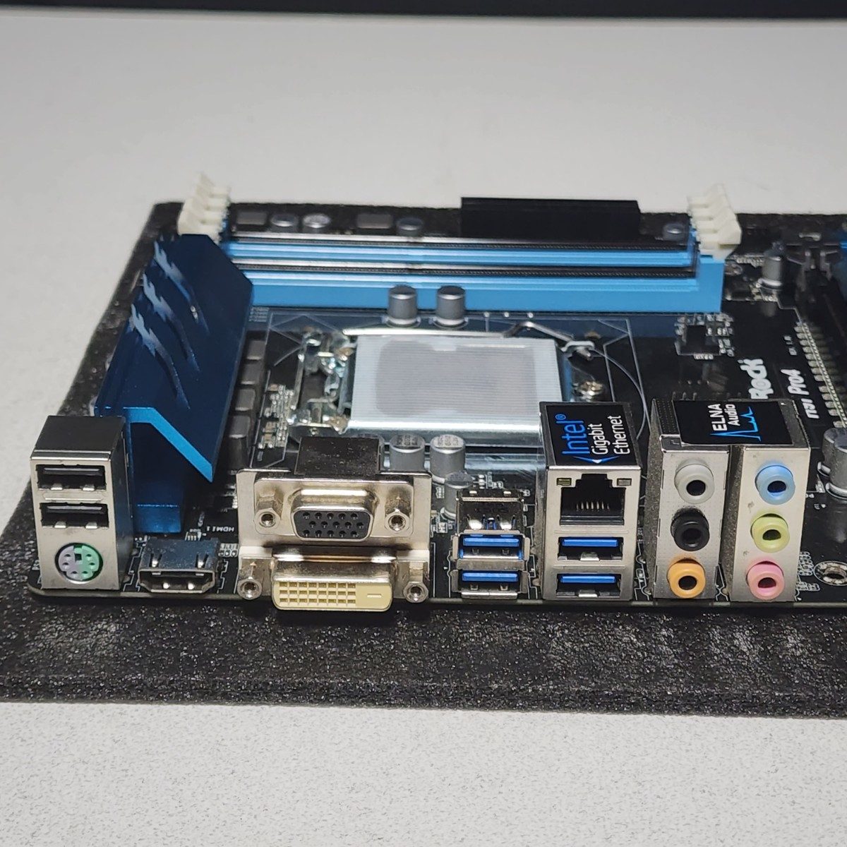 ASRock H97 Pro4 LGA1150 ATXマザーボード 第4・5世代CPU対応 最新Bios 動作確認済 PCパーツ (2)_画像3