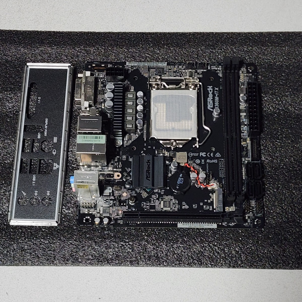 ASRock B360M-ITX IOパネル付属 LGA1151 Mini-ITXマザーボード 第8・9世代CPU対応 Bios 動作確認済 PCパーツの画像1