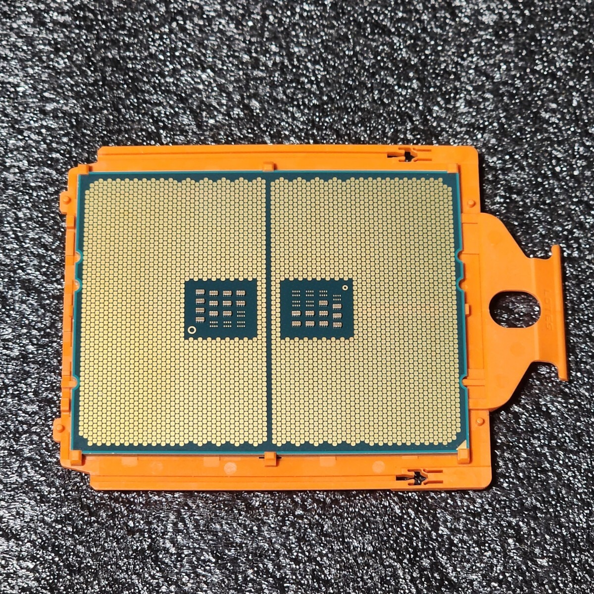 CPU AMD Ryzen Threadripper 1950X 3.4GHz 16コア32スレッド Socket TR4 PCパーツ 動作確認済み_画像3