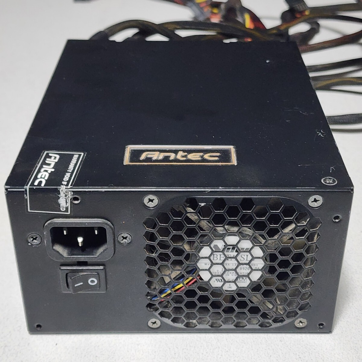ANTEC Signature 850(SG-850) 850W 80PLUS BRONZE認証 ATX電源ユニット セミプラグイン 動作確認済み PCパーツの画像4