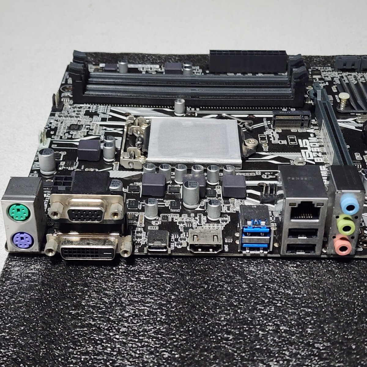 ASUS PRIME B250M-A IOパネル付属 LGA1151 MicroATXマザーボード 第6・7世代CPU対応 最新Bios 動作確認済 PCパーツ_画像3