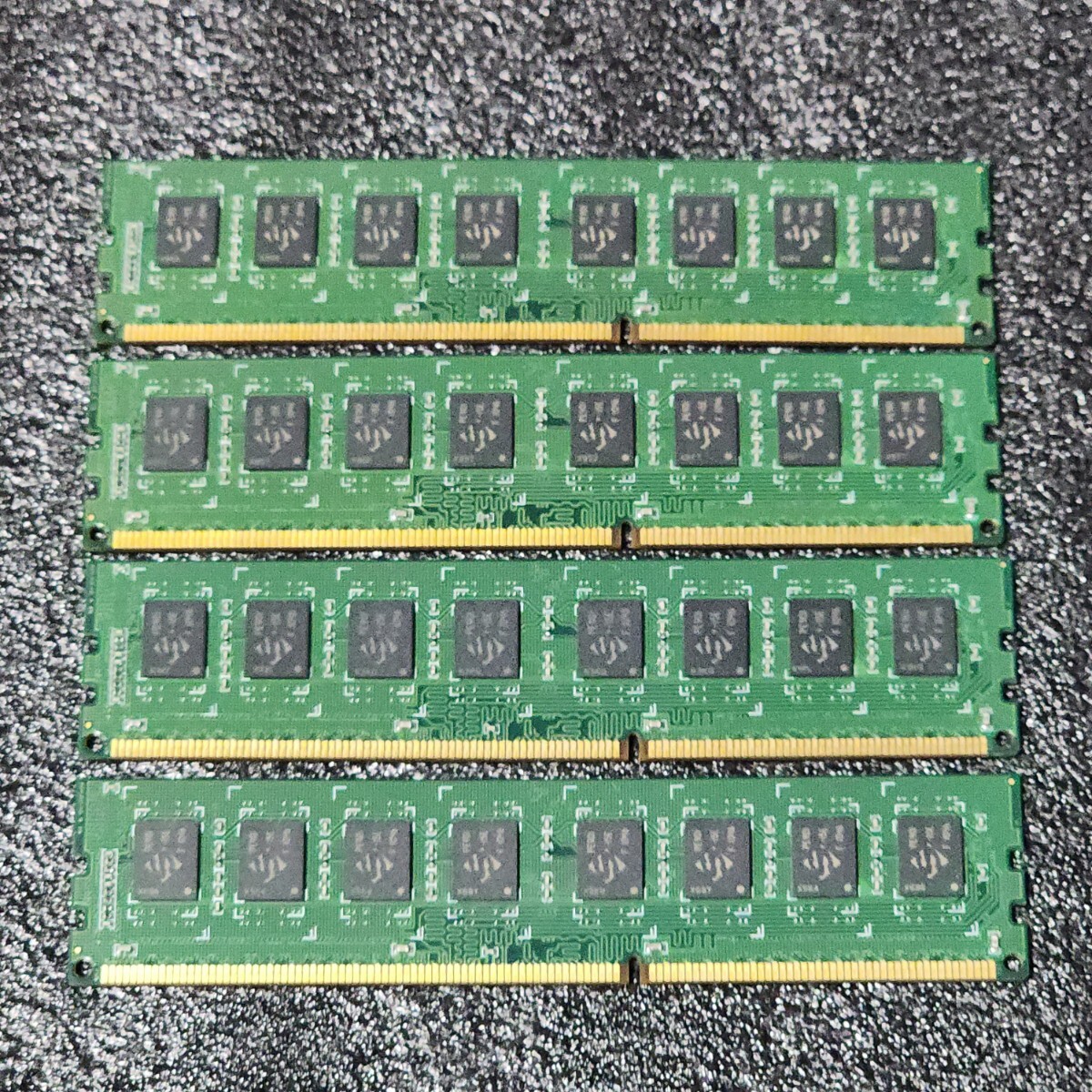 ADATA DDR3-1333MHz 16GB (4GB×4枚キット) AD3U1333C4G9-2 動作確認済み デスクトップ用 PCメモリ _画像4