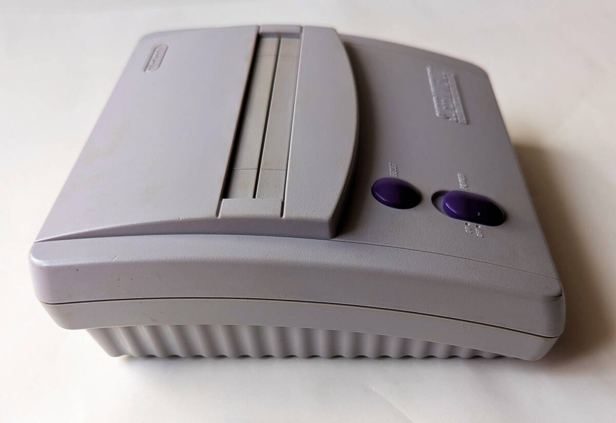 北米版 SNES JR スーパーファミコン ジュニア 本体 SUPER 北米版 SNES JR スーパーファミコン ジュニア 本体 SUPER