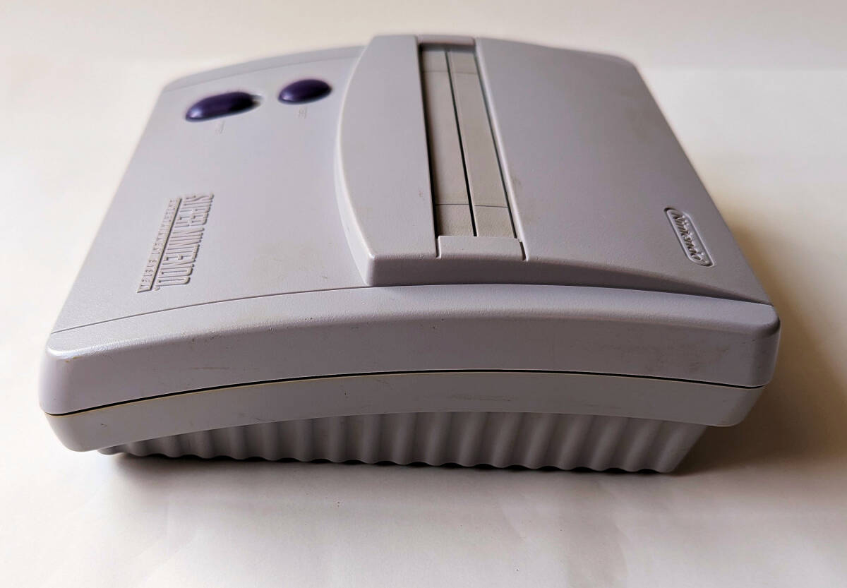 北米版 SNES JR スーパーファミコン ジュニア 本体 SUPER 北米版 SNES JR スーパーファミコン ジュニア 本体 SUPER