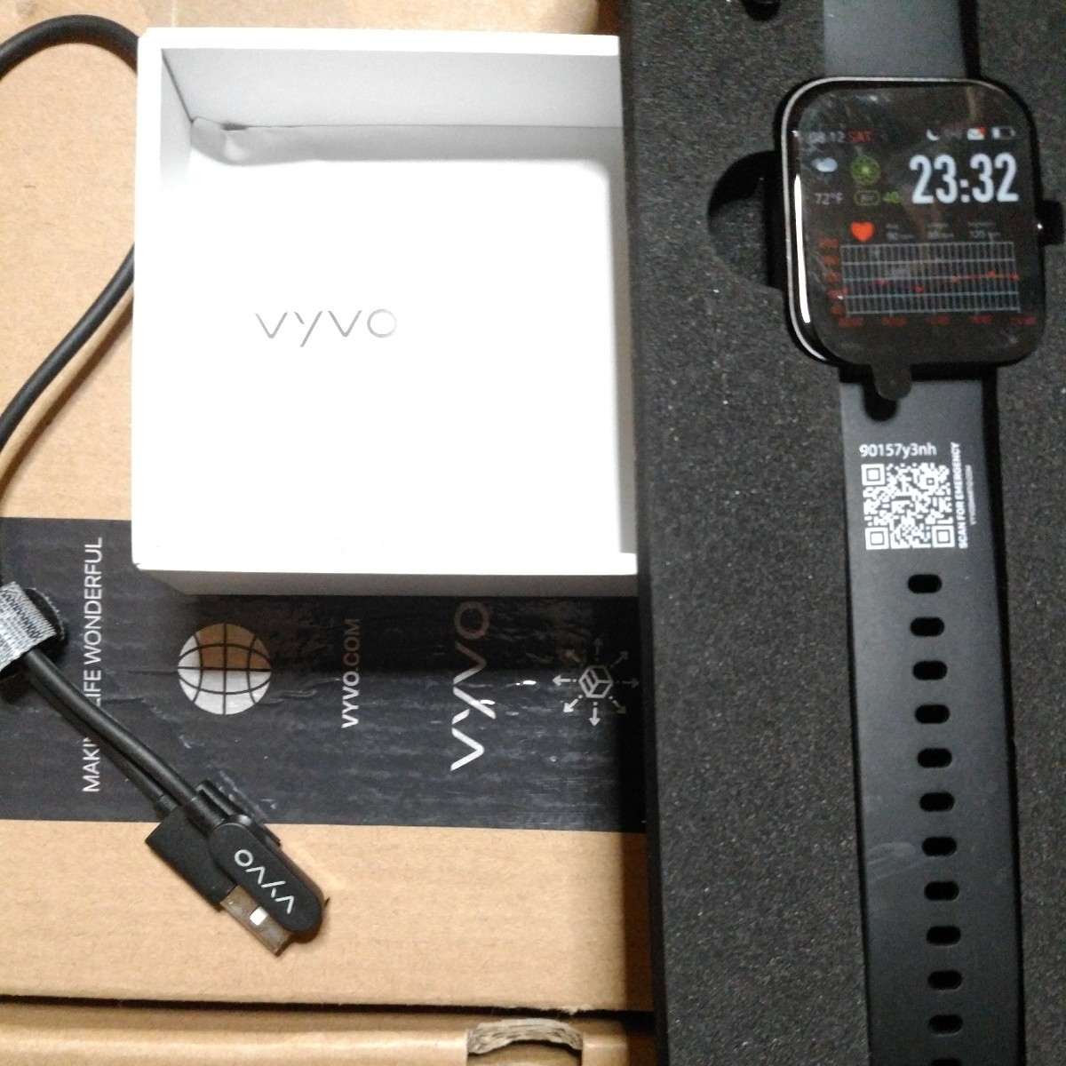 〔激安500円～〕VYVO、スマートWATCH 2台＋ベルト複数個、ヘルス、leggera等、殆ど未使用？。セット物。スマートウォッチ、_画像3