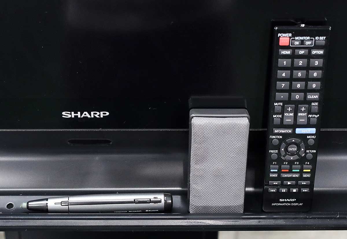 SHARP タッチディスプレイ PN-L705H 4K対応 70v型 インフォメーションディスプレイ BIGPAD ビッグパッド【送料別】【中古】□の画像7