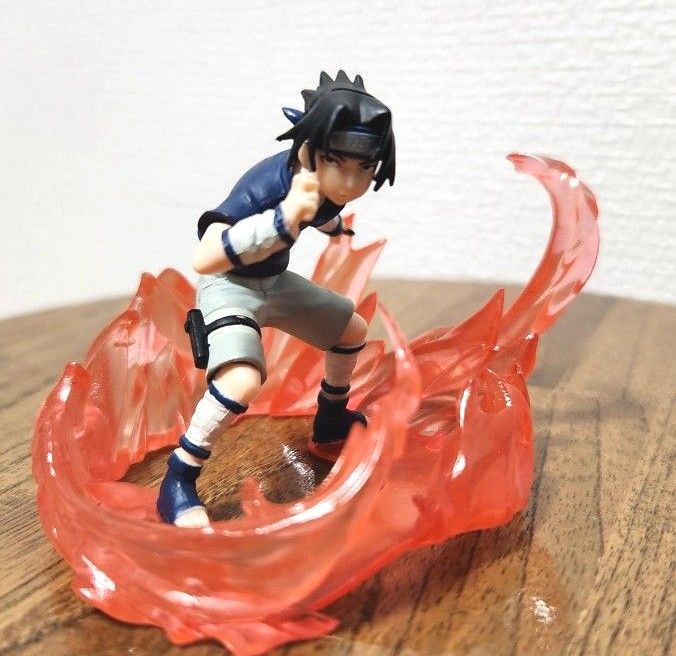 NARUTO　うちはサスケ　ナルトリアルコレクション　フィギュア