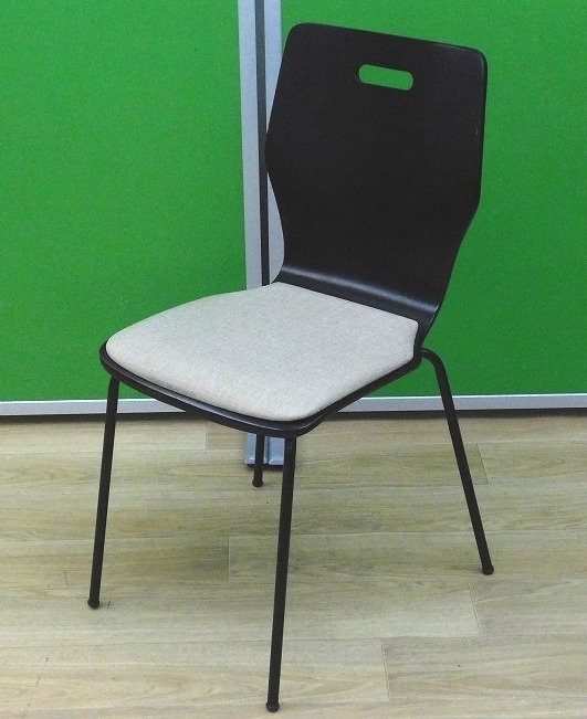 T055Tちょる☆ミーティングチェア 会議用チェア スタッキングチェア 2脚セット 会議椅子 エルモサ 幅500×奥行525×高さ845mm ブラック_画像3