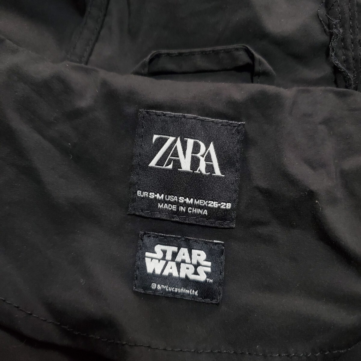 ＊b 【STAR WARS コラボ】 ザラ ZARA スターウォーズ レイア姫 バックプリント ジップアップ パーカー S-Mサイズ レディース アウター_画像6