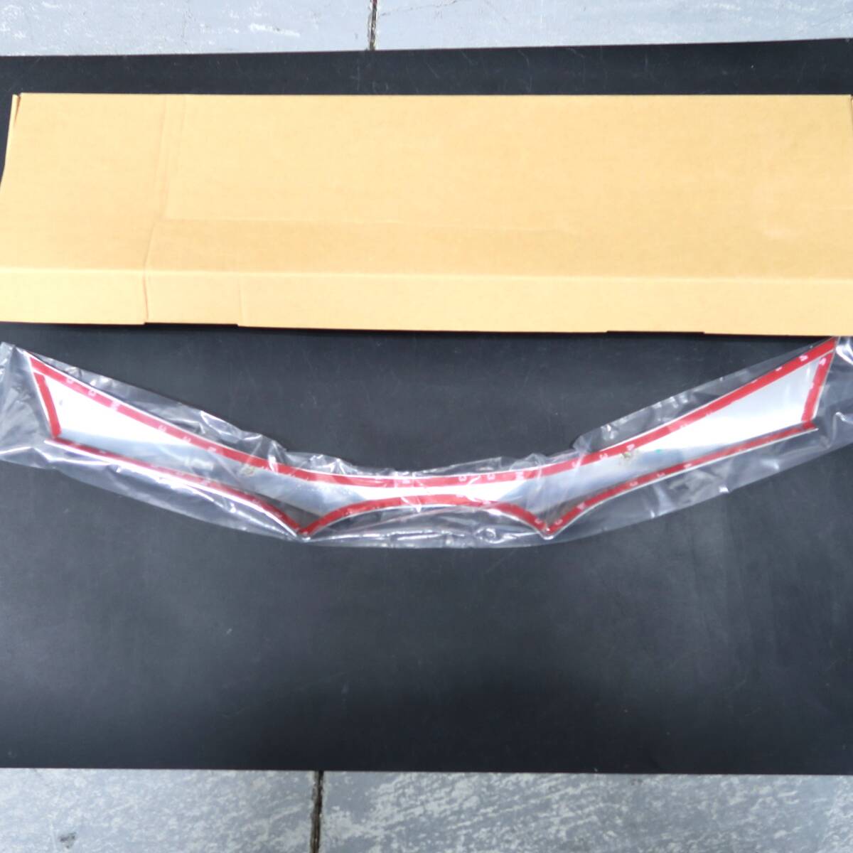 CHR C-HR NGX50 ZYX10 series previous term front emblem garnish panel bezel ABS resin forming unused anonymity delivery Yamato home delivery free shipping outright sales 