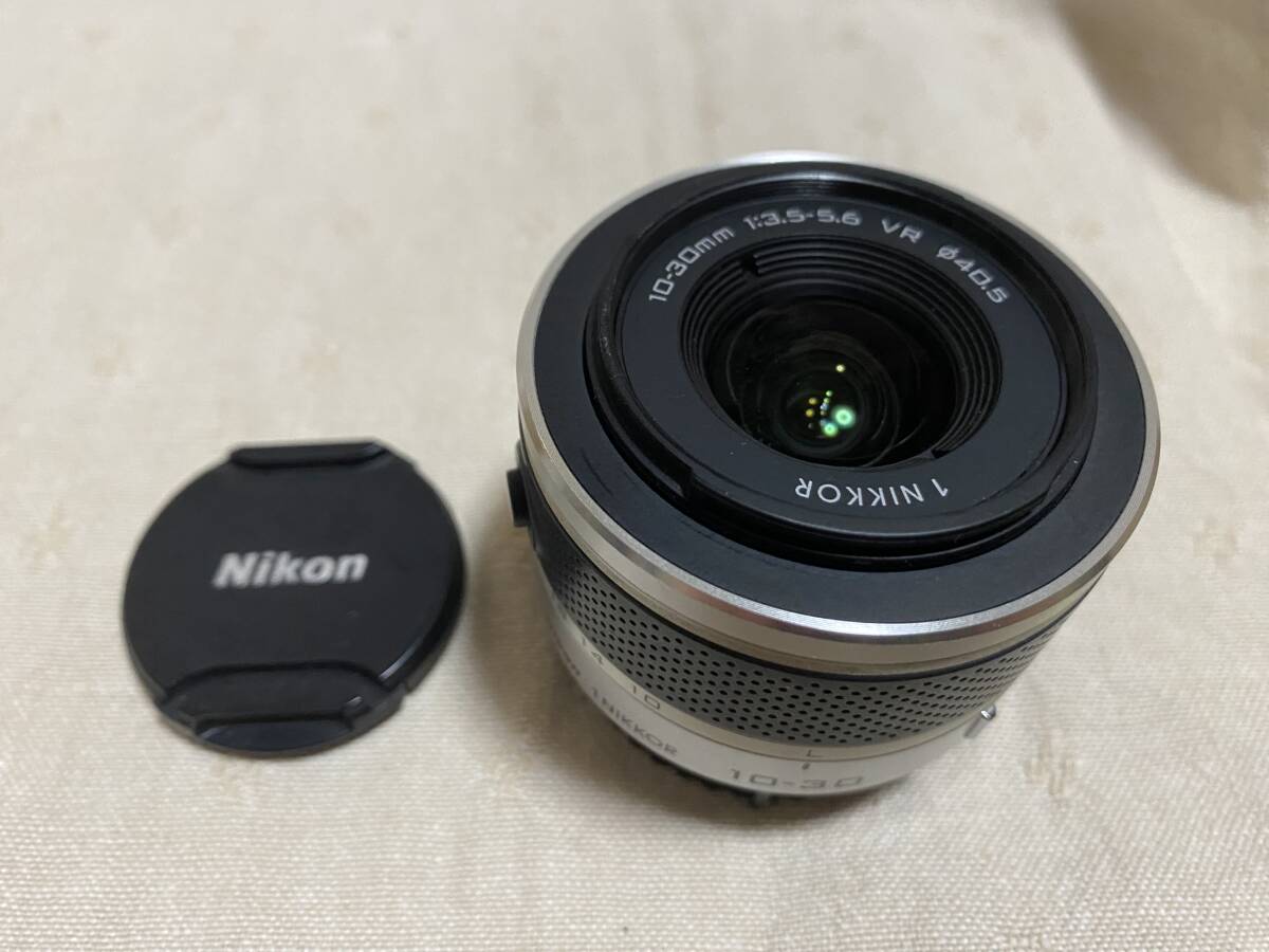 ニコン ニコン1マウント用標準ズームレンズ  VR 10-30mm F4.0-5.6 中古エラー品 外観並品の画像1