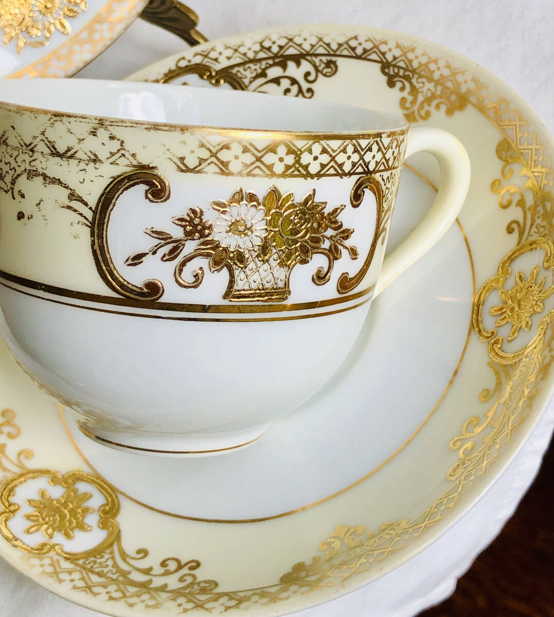 1920 period Old Noritake maru ki seal peak up gold paint Gold basket ob flower pattern cup and saucer Trio A