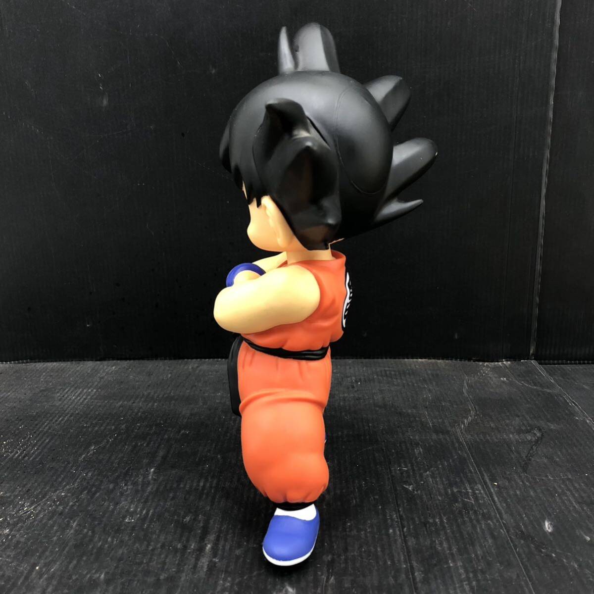 H ☆美品☆ DRAGONBALL ドラゴンボール DX ソフビ フィギュア 孫悟空 幼少期 ホビー コレクション 鳥山明 全3種 無印 簡易清掃済み_画像4