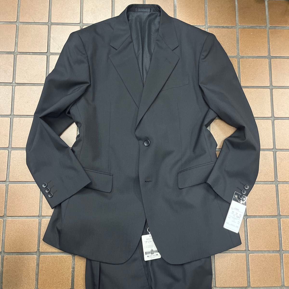 新品【サイズAB4 S相当★人気の礼服】2Bシングルスーツ メンズスーツ ブラックフォーマル 背抜き 冠婚葬祭 喪服 セットアップ