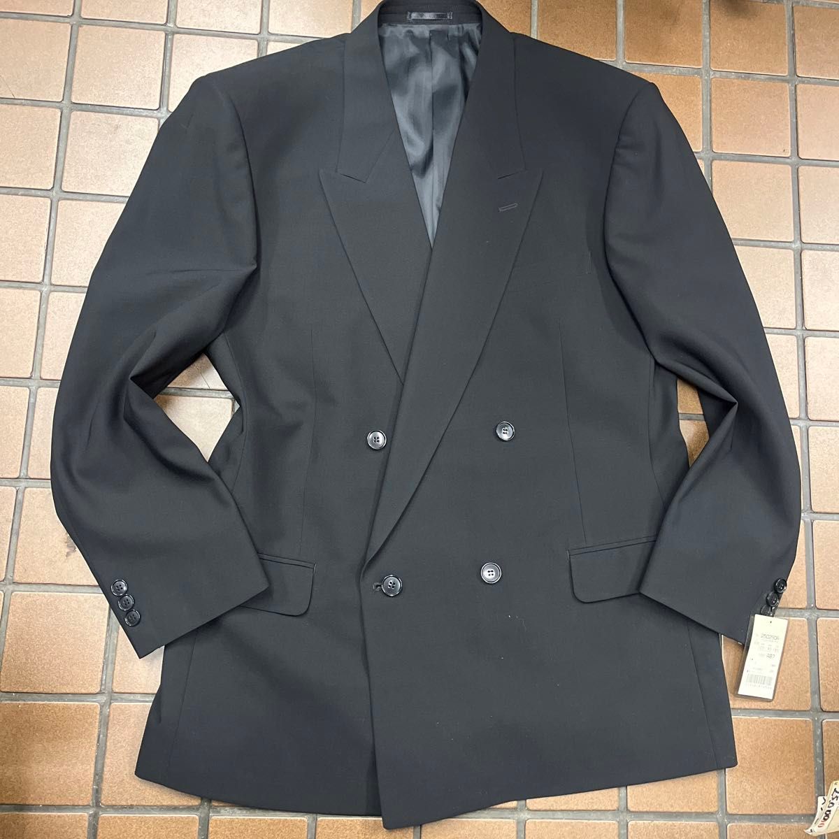 新品【AB7 XL相当★ウール80%】4Bダブルスーツ メンズスーツ ブラックフォーマル 礼服 冠婚葬祭 喪服 オールシーズン