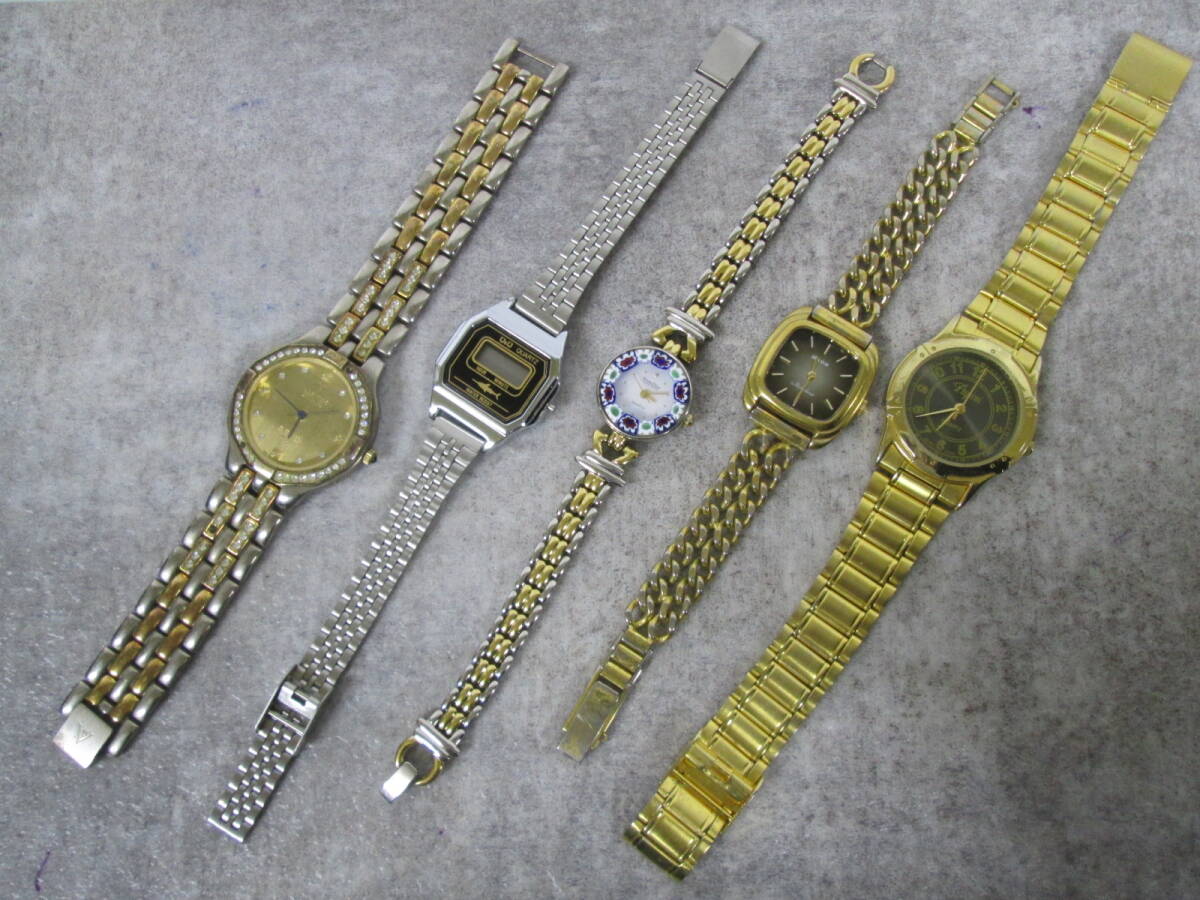 【0320o F0274】 腕時計 時計 ジャンク まとめ RADO ALBA CITIZEN Q&Q VALENTING DOMANI FNE GOLD 999.9 他 _画像2