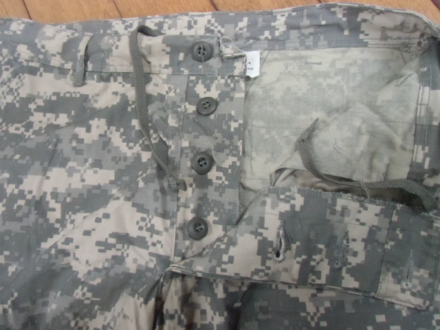 26-T ミリタリー サバゲー コンバット 米軍放出品 迷彩服 作業服 US ARMY カーゴパンツ パンツ ズボン M-S W約90㎝_画像4