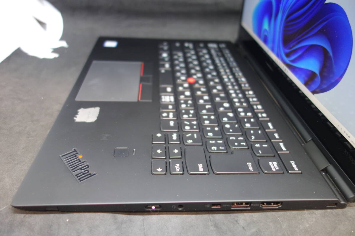 （205）Lenovo ThinkPad X1 Yoga 2in1　20LE-S3482L Core i7 8650U 1.90GHz/16GB/512GB　14インチ　タッチパネル ソフト400本バンドル_画像3