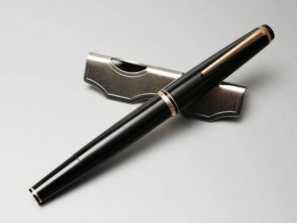 H006. 【MONTBLANC】モンブラン 万年筆 No22 / 筆記用具文房具_画像3