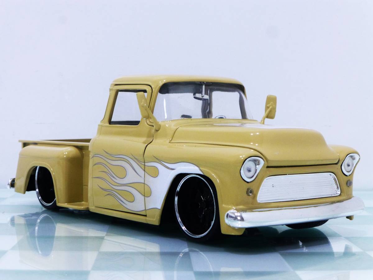 ■JADA TOYS 1/24 1955 CHEVY STEPSIDE BEIGE■シェビー ステップサイド_画像1