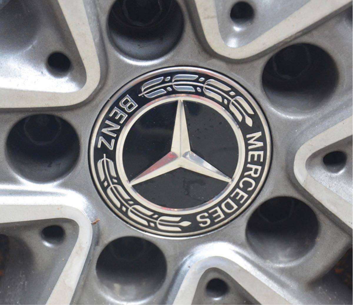 Mercedes-Benz メルセデスベンツ　ホイールセンターキャップ 75mm ブラック_画像3