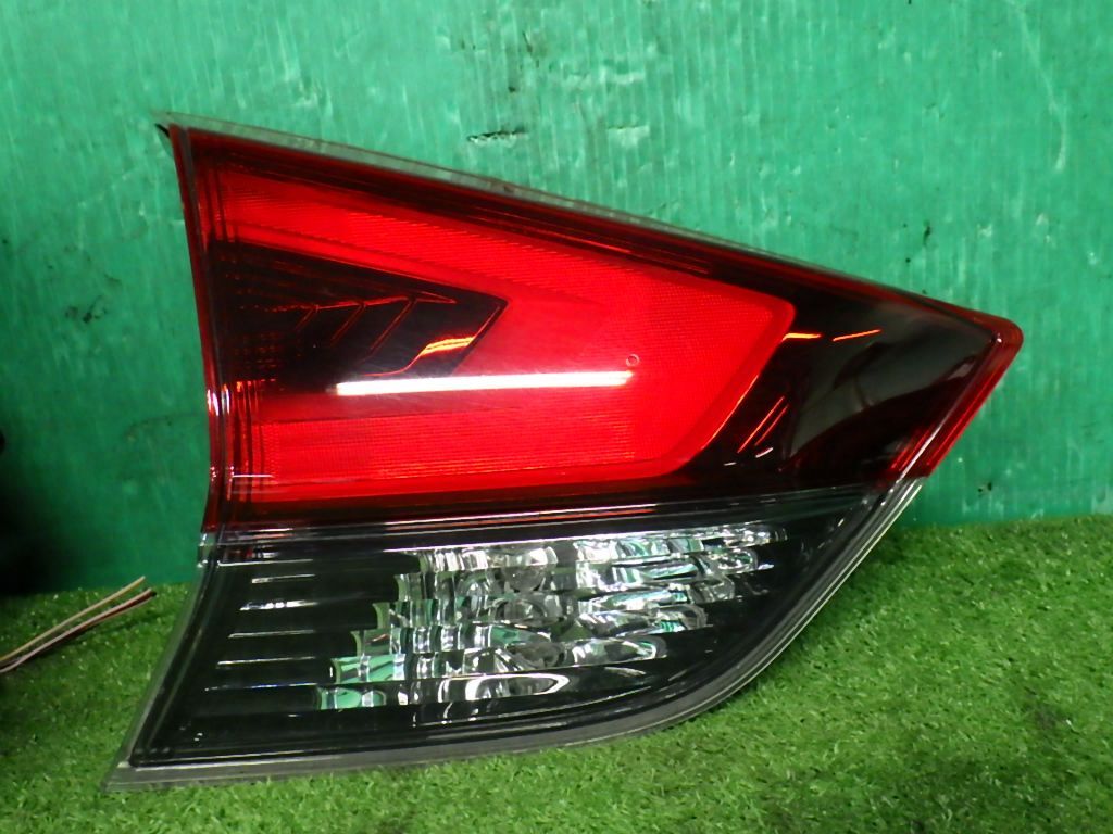  X-trail [T32 latter term ] brake lamp left right tail light finisher KOITO 220-23746 226-23746 LED