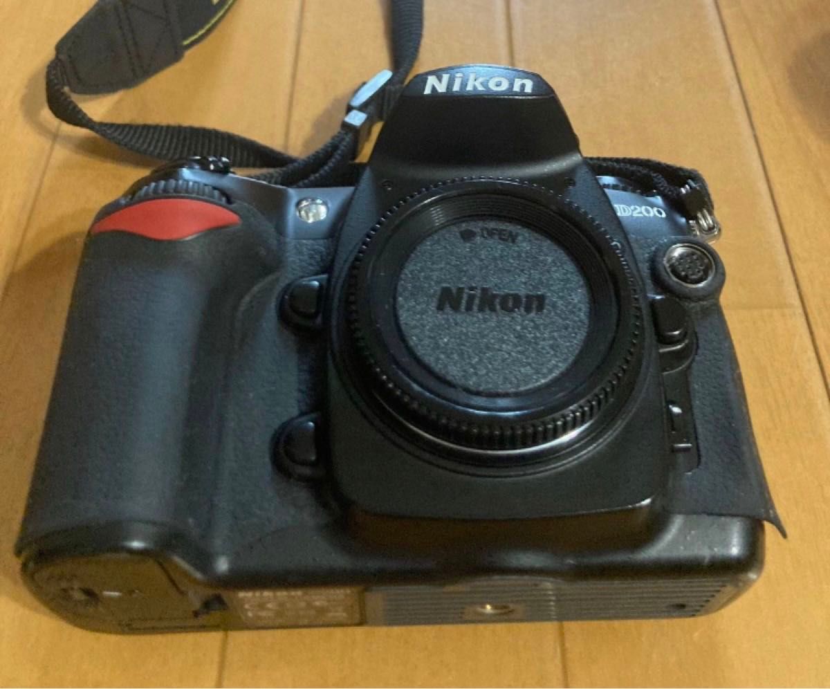 ニコン Nikon D200 デジタル一眼レフカメラ　レンズ付き