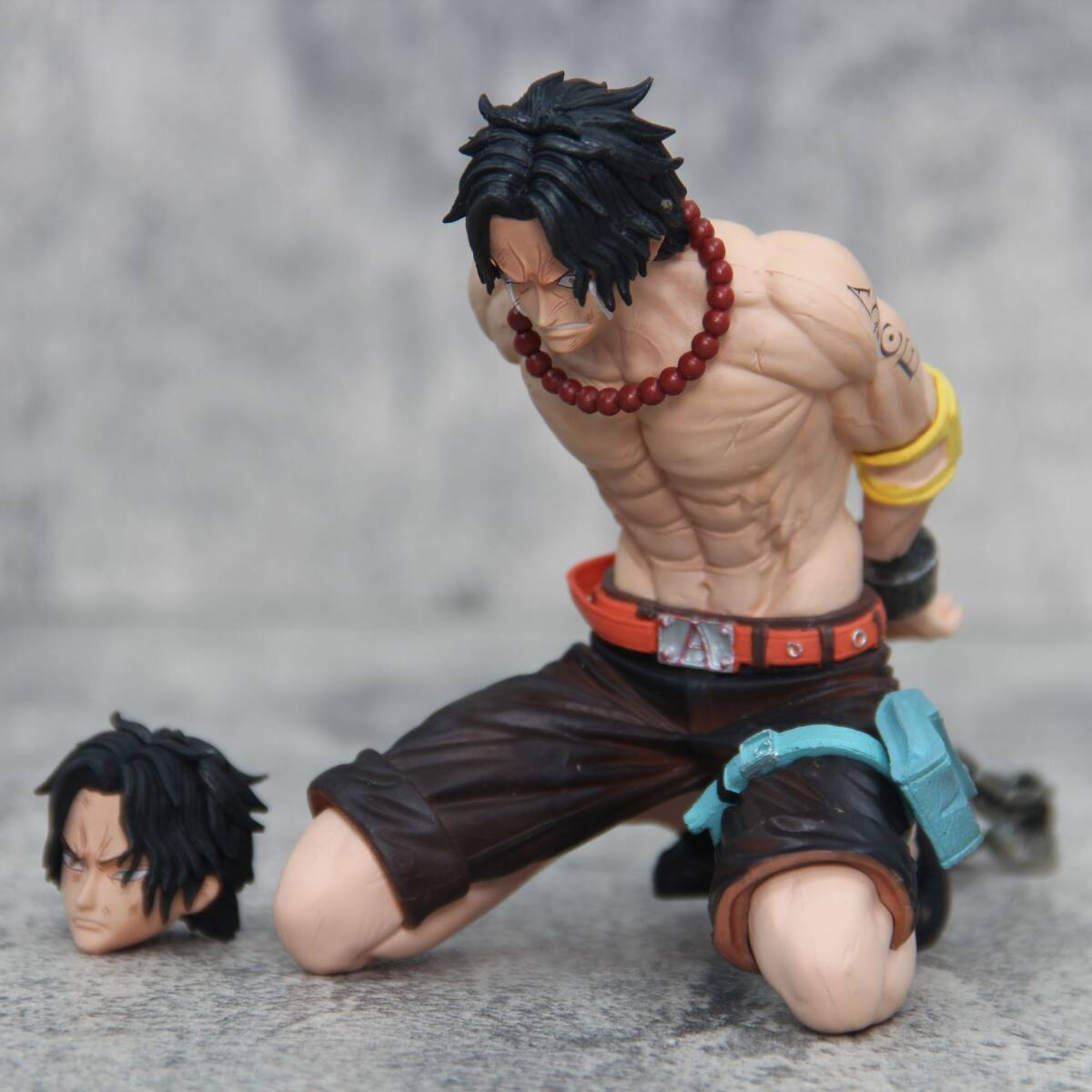 １円スタート！送料無料 ワンピース ONE PIECE ポートガス・D・エース フィギュア 海軍 頂上戦争　GKフィギュア ガレージキットフィギュア_画像2