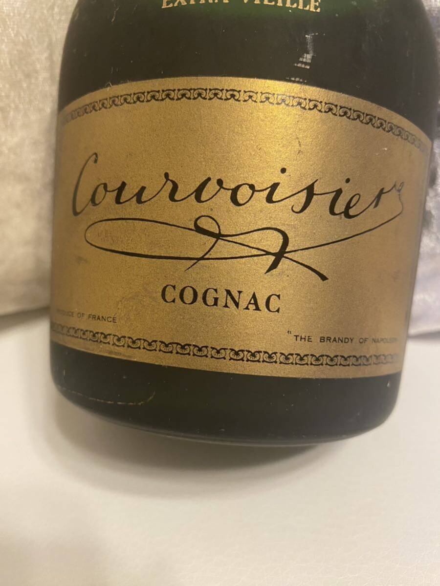 再出品　最終　古酒　未開封　COURVOISIER EXTRA VIEILLE 40° クルボアジュ コニャック 70ｃ_画像2