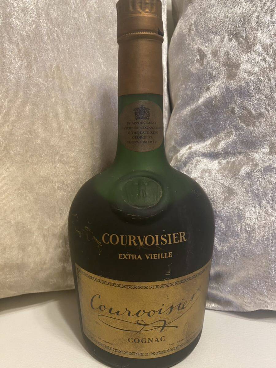再出品　最終　古酒　未開封　COURVOISIER EXTRA VIEILLE 40° クルボアジュ コニャック 70ｃ_画像1