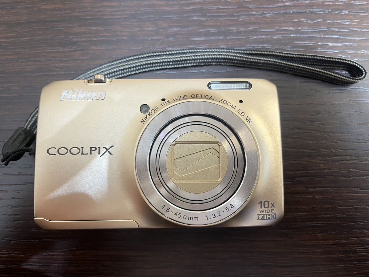 1円〜！Nikon COOLPIX ニコン コンパクトデジタルカメラ クールピクス S6300 ゴールド 通電及び動作確認済み 付属品付き 箱付きの画像2