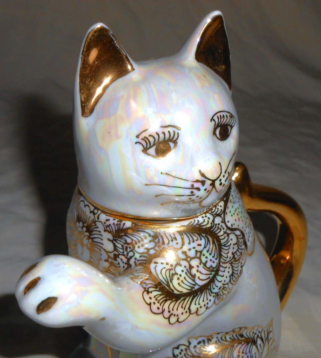 猫モチーフ 陶製 茶器セット ポット/カップ×3 水注 昭和レトロ 金彩 ラスター彩 猫ちゃん ネコ ねこの画像5