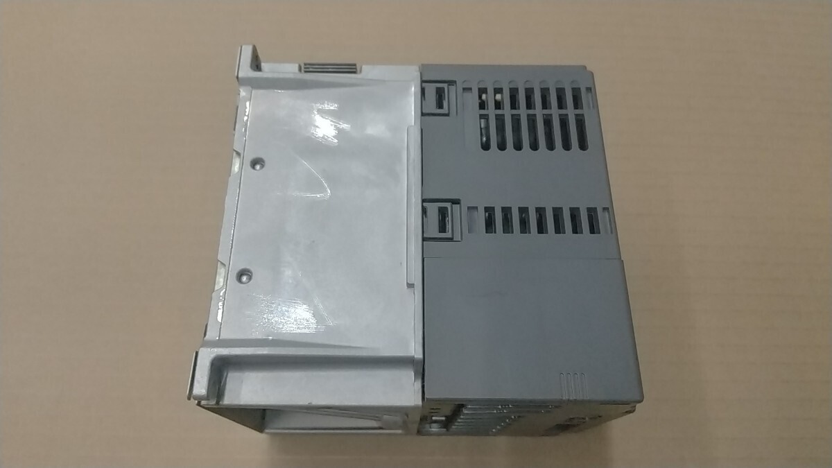 三菱 インバーター FR-E720-2.2kw 【中古】_画像5