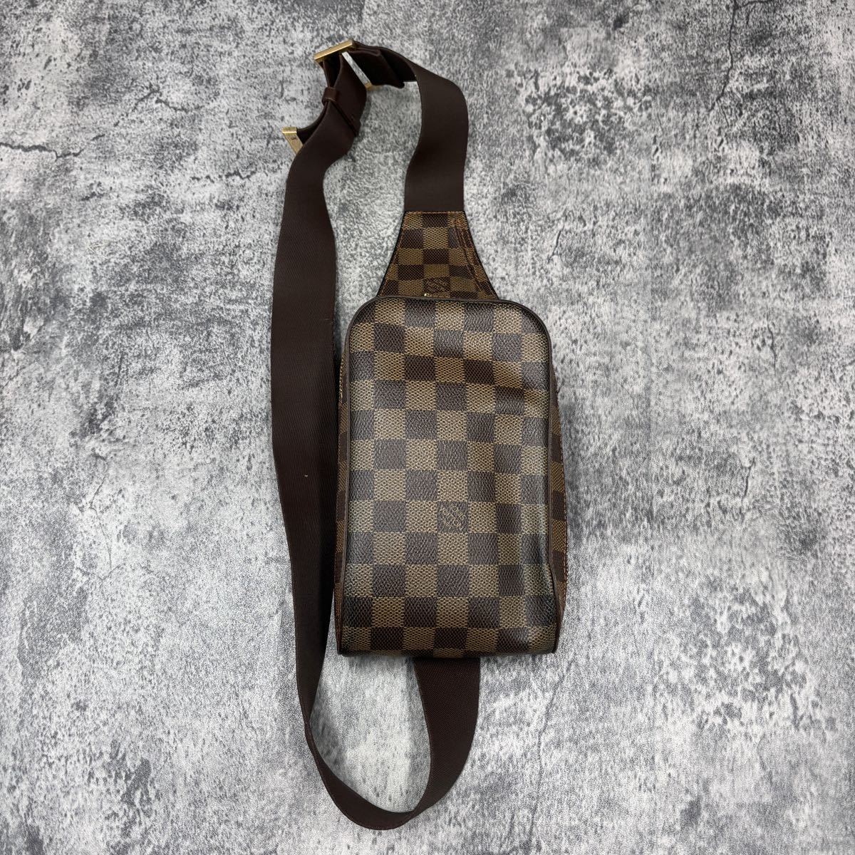 ヴィトン　ダミエ　LOUIS VUITTON オラフ　ショルダーバッグ 斜め掛け ポシェット_画像1