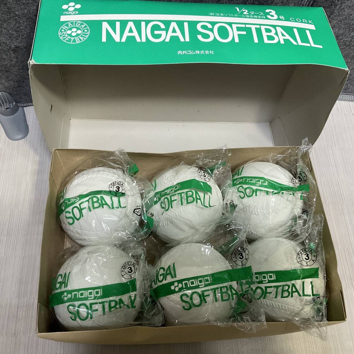 ナイガイ NAIGAI 3号 ダース ( 6個 ) 試合球 検定球 公認球 ソフトボール コルク 一般 中学生_画像1