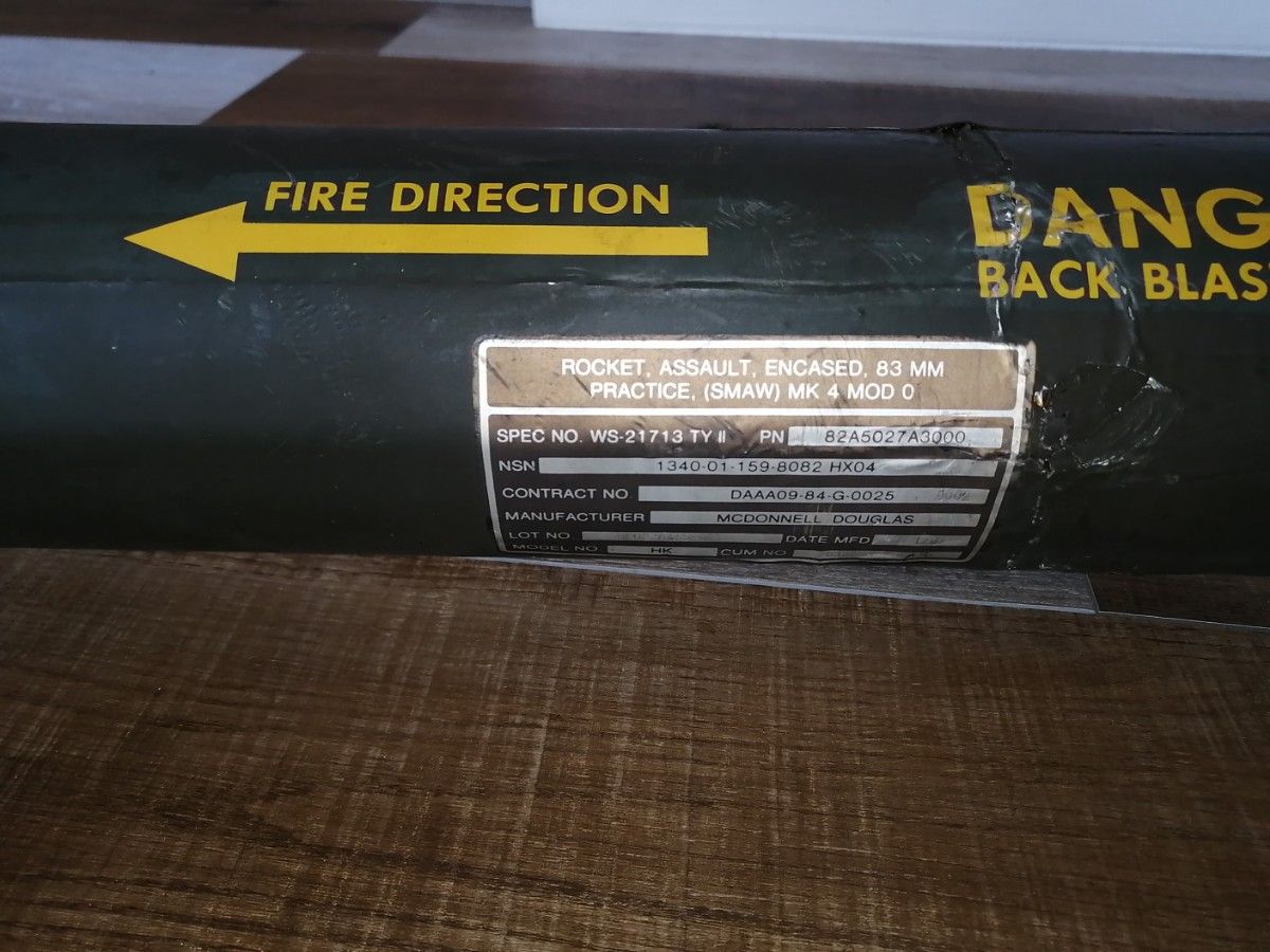 米軍実物 83mm SMAW　MK4 ロケットランチャー コンテナ★火薬もロケットも何も入って無い安全な物です。合法品です。