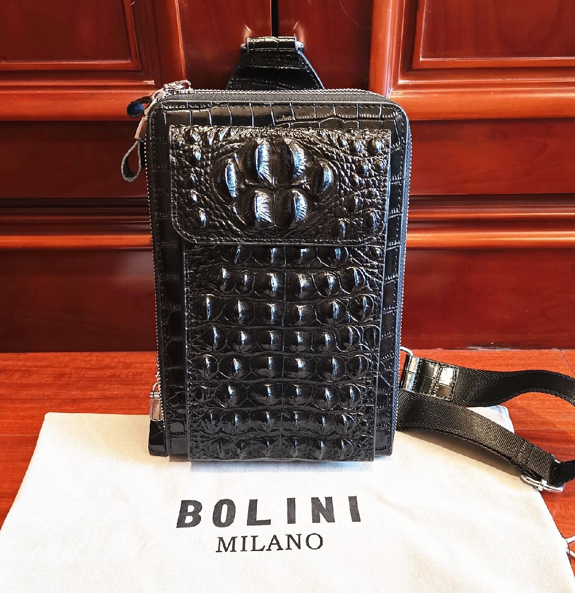 最上級逸品*18万◆イタリア・ミラノ発*BOLINI/ボリニ・最上級牛革・クロコダイル*ショルダーバッグ/リュックサック・黒_画像2