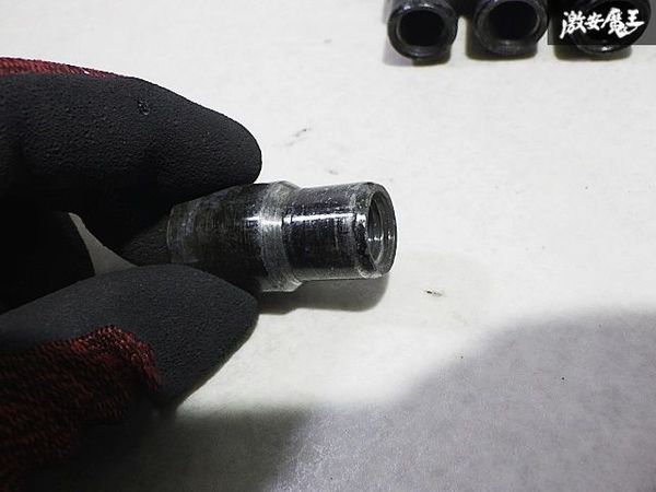 社外 ホイールナット 貫通 ロング ロックナット テーパー座面 黒 ナット 16本 4H 4穴 約38ｍｍ 21HEX P1.5 M12の画像4