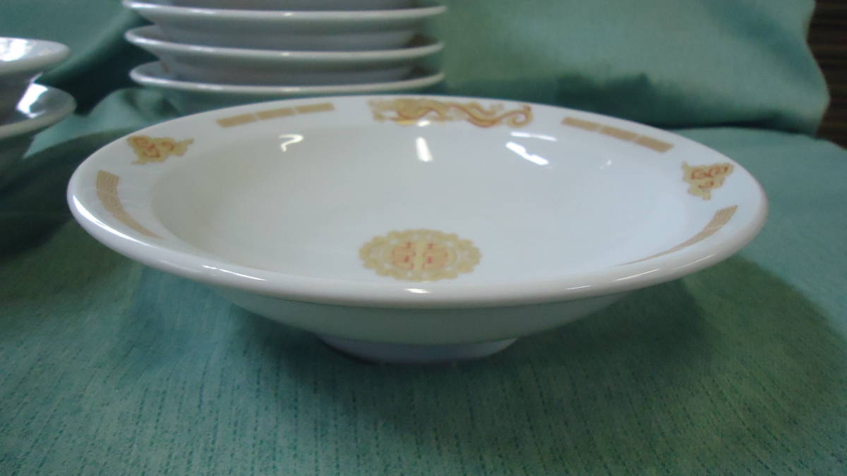 ( secondhand goods ) ceramics . type Chinese multi-purpose porcelain bowl 10 pieces set all together sale 