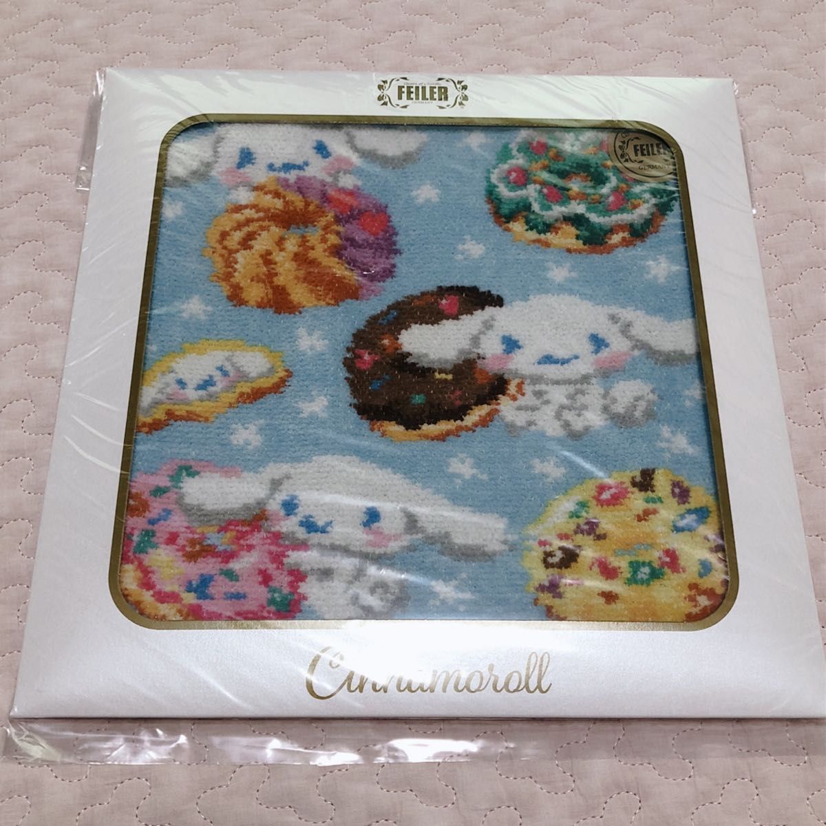 新品 フェイラー×サンリオ シナモンロール FEILER ドーナツ 新品 フェイラー×サンリオ シナモンロール FEILER ドーナツ