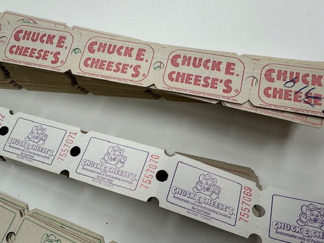 ビンテージ アメリカ チケット クーポン CHUCK E. CHEESE'S チーズ 両面印刷 3柄 未使用 大量セット SALE 卸し 紙物_画像5