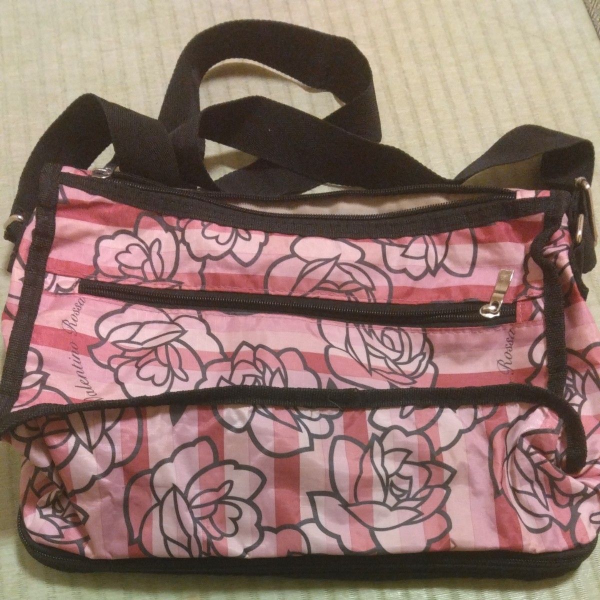 Valentino Rossaショルダーバッグ 値下げ不可 タイムセール Valentino Rossaショルダーバッグ 値下げ不可 タイムセール