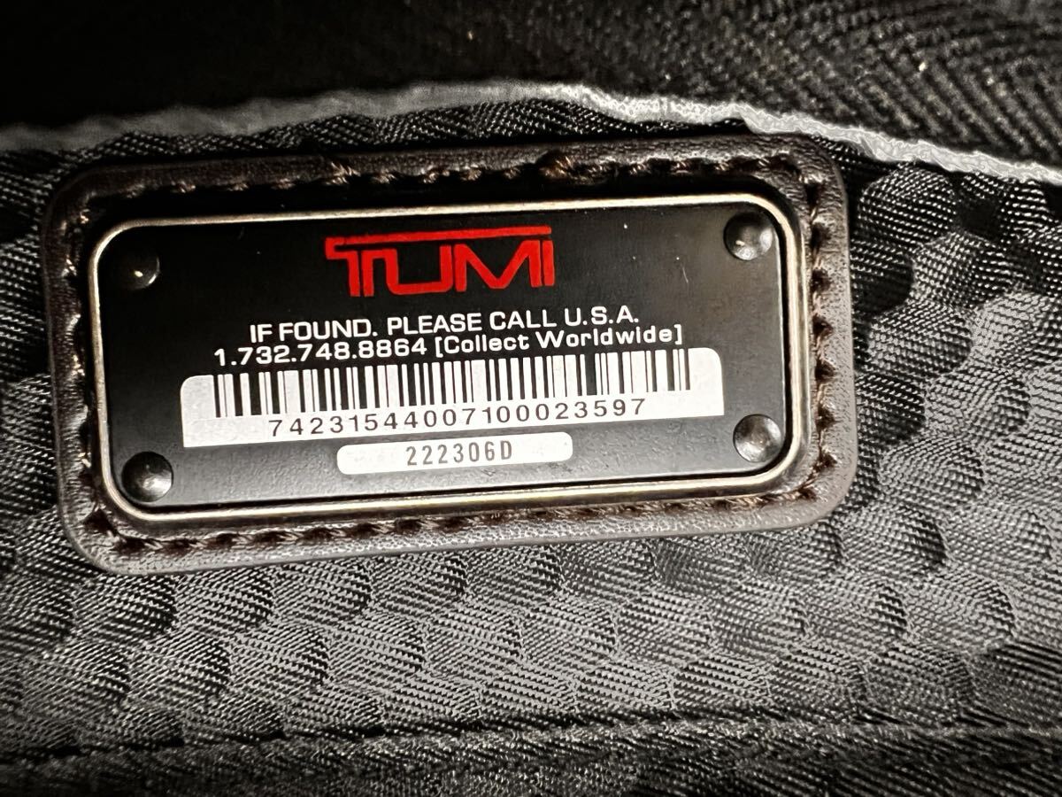 新品未使用TUMI ALPHA3 ショルダーバッグ 斜め掛け 肩掛け トゥミ レザー ブラック系_画像8