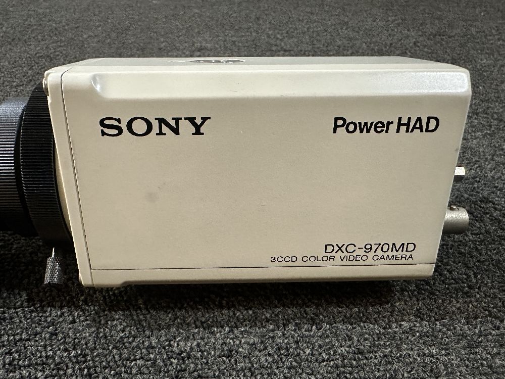 21●〇 SONY 3CCD カラービデオカメラ DXC-970MD & TOPCON SL-7E,7F FOR USE WITH MODEL レンズ 〇●_画像2
