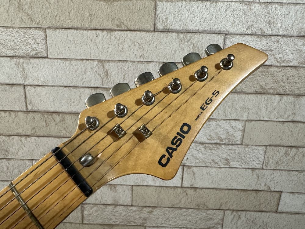 124●〇 CASIO エレキング アンプ内蔵 エレキギター EG-5 デジタルギター 電子ギター / カシオ 日本製 ヴィンテージ 〇●の画像2