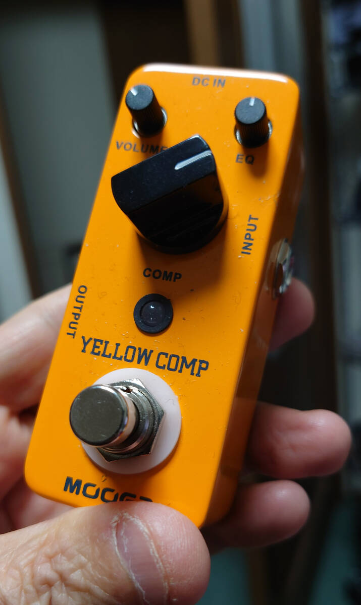 高品質エフェクター　Mooer（ムーア）のコンプ「Yellow Comp」_画像1
